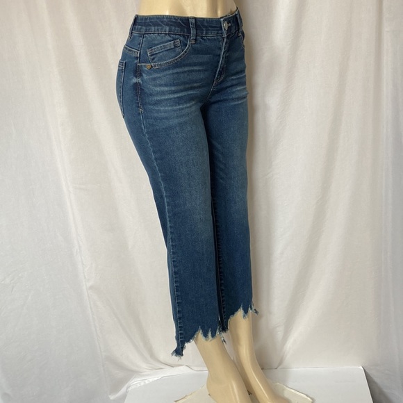 DEMOCRACY Jean Women’s Tummy Control Size 6 Chew Hem Straight Leg NWOT - Picture 3 of 9